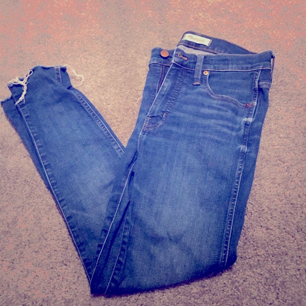 Great condition high rise Madewell jeans.